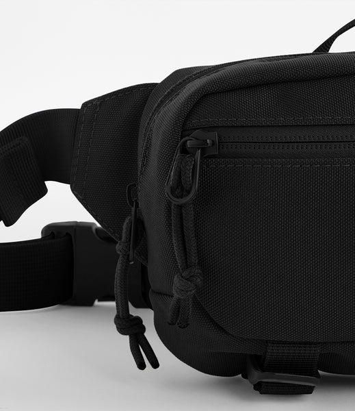 A close up of the black ramble belt bag 